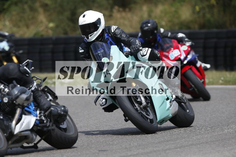 /30 23.06.2025 Get Faster Caremotion ADR/Rider Academy gruen/44